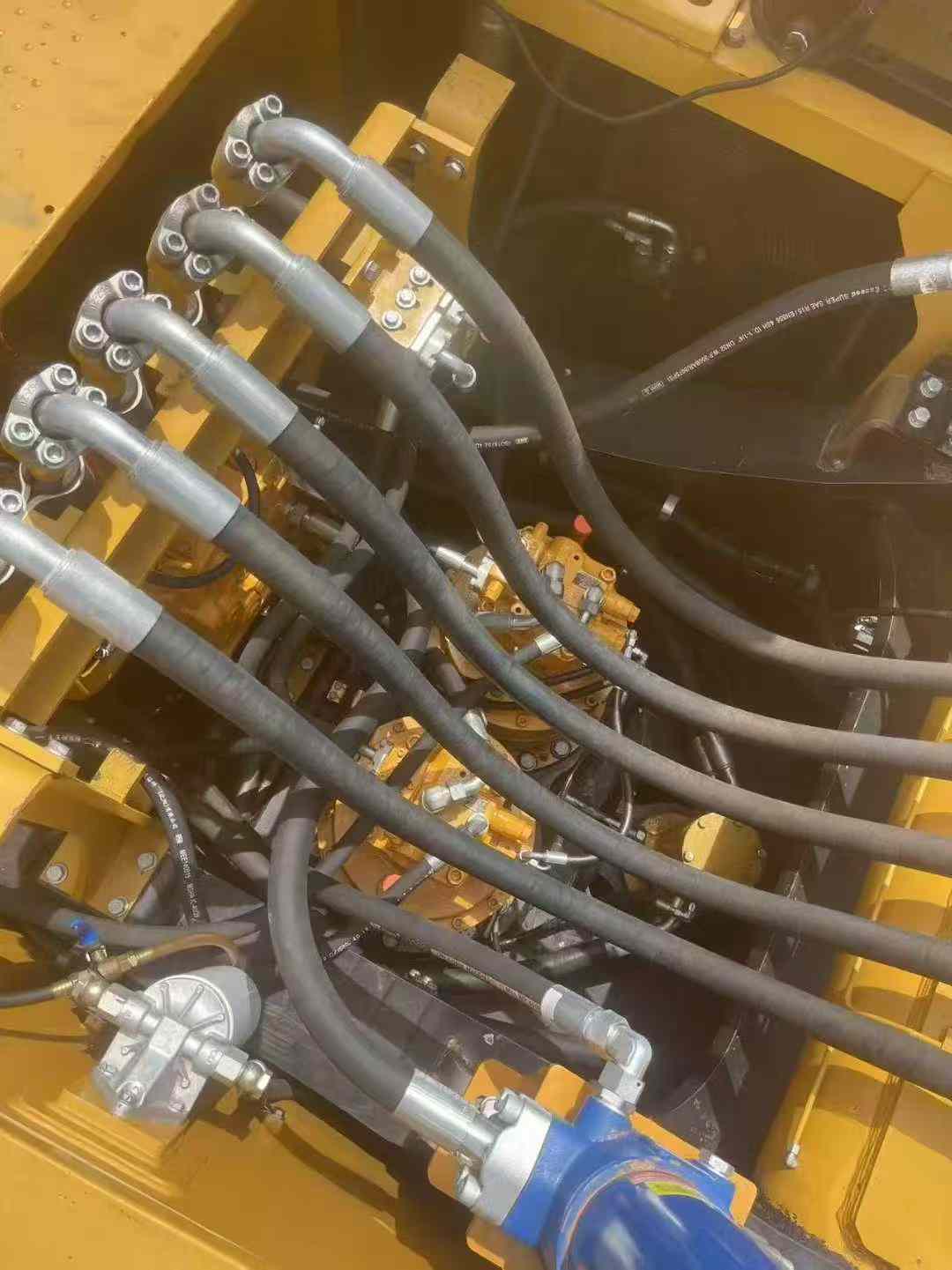 Used Sany SY870H Excavator 2016 Model / 4