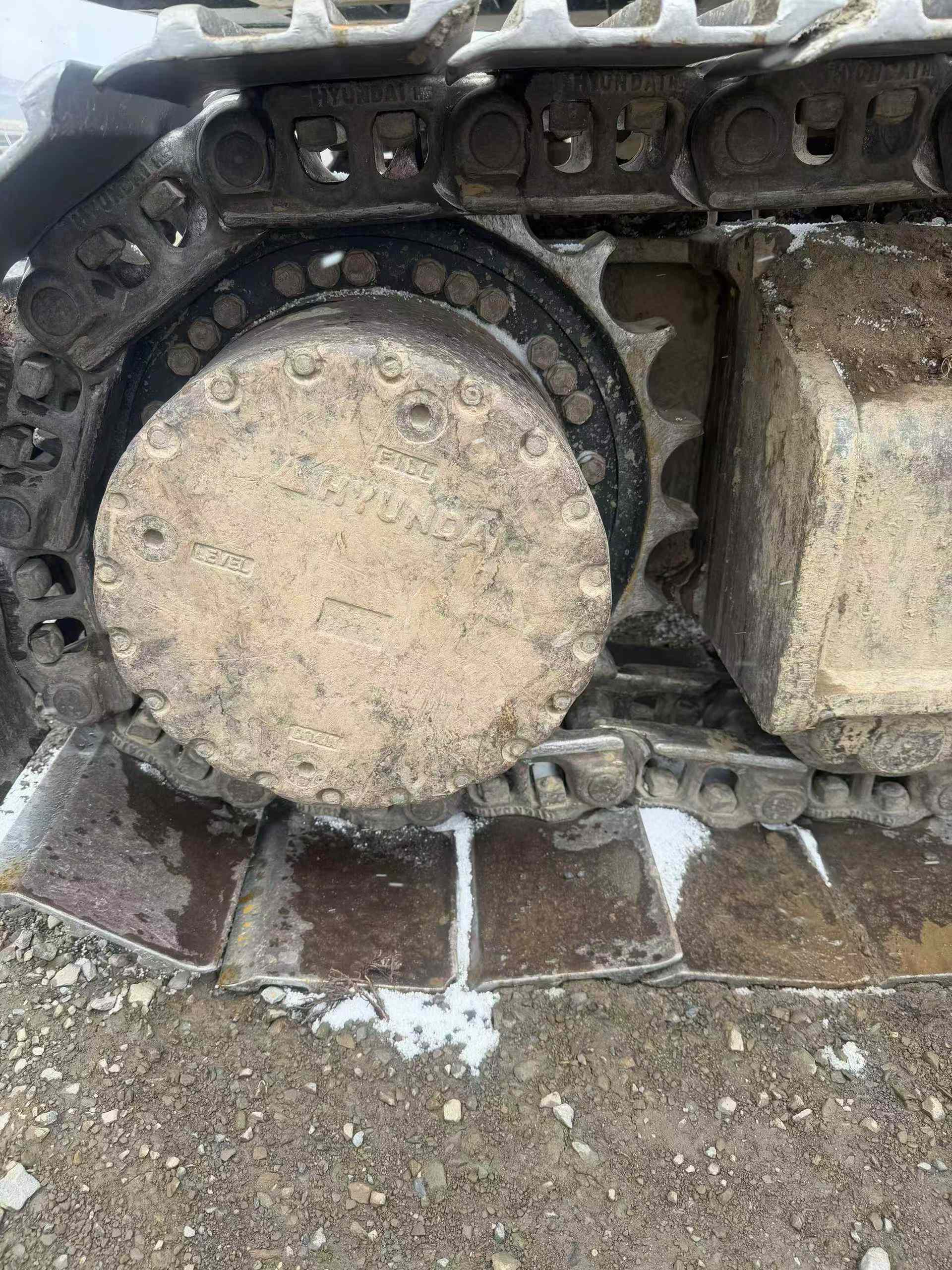 Used Hyundai R225-7 Excavator 2019 Model / 8