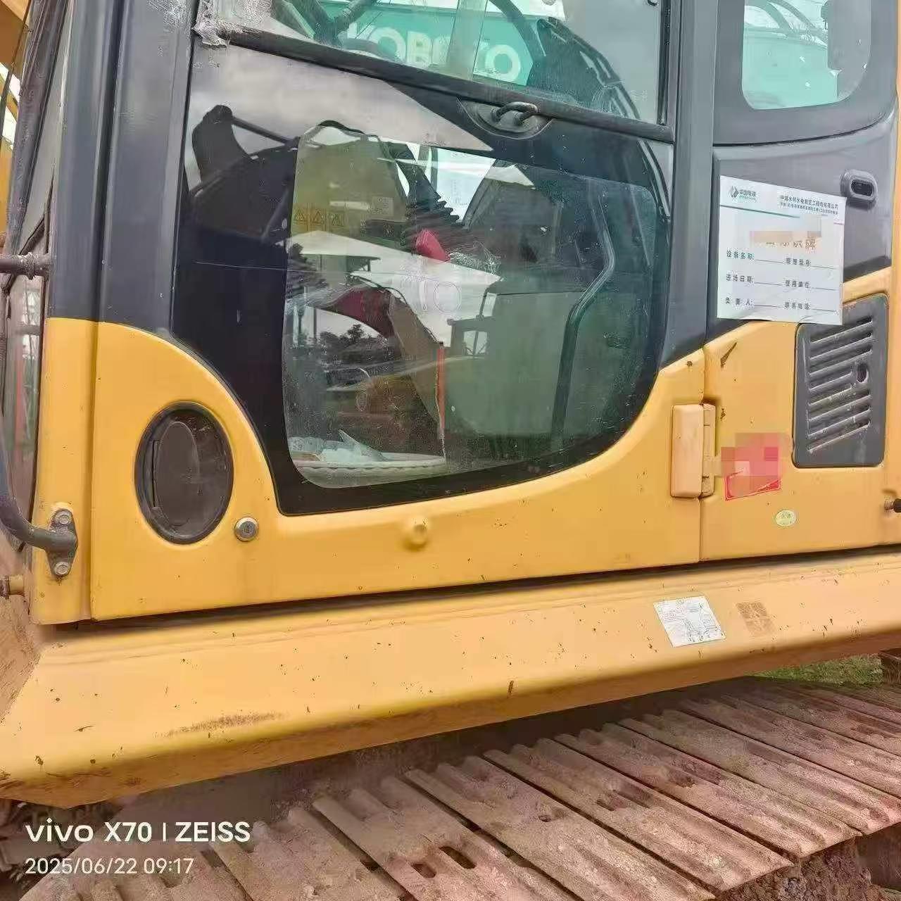Used Komatsu PC240-6 Excavator 2014 Model / 2