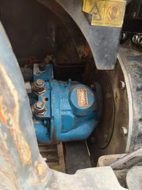 Buy Doosan DH60-7 Used Excavator / 1