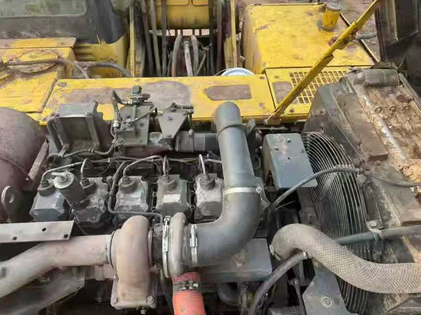 Used Komatsu PC450-8 Excavator 2010 Model / 4