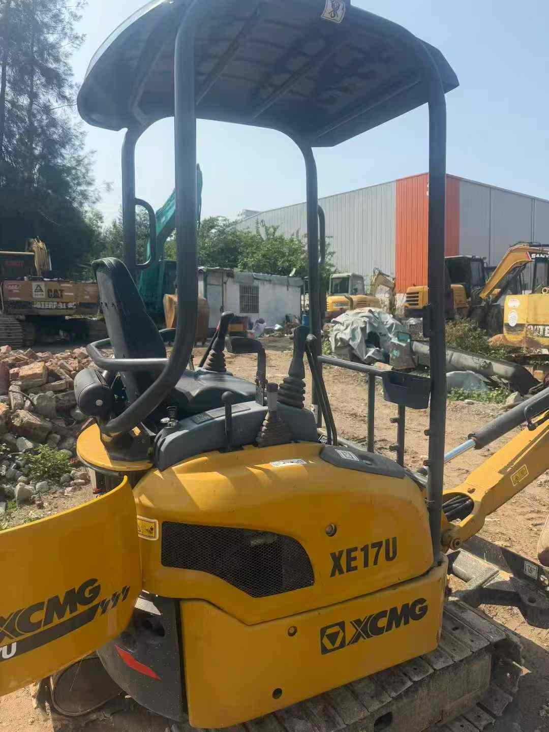 Used XCMG XE17U Excavator 2016 Model / 7