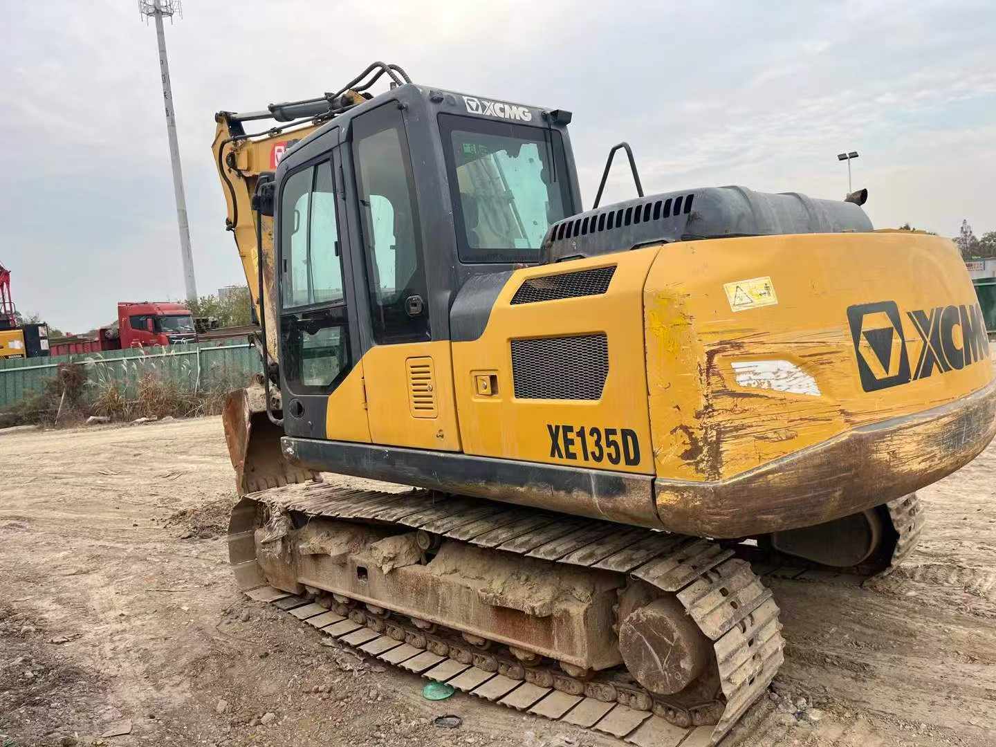 Used XCMG XE135B Excavator 2020 Model / 3