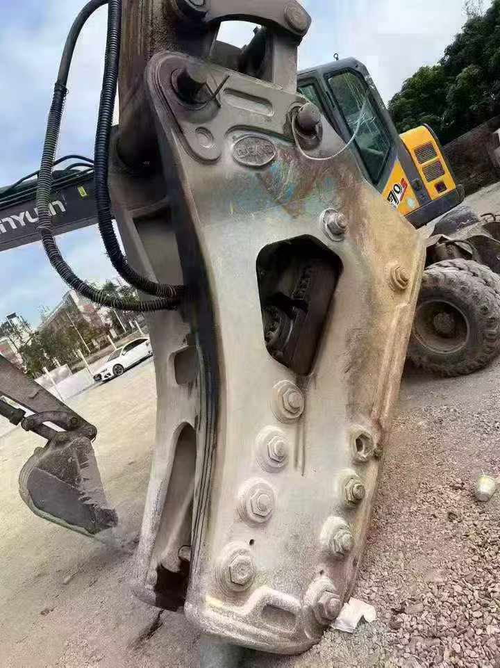 Used Sany SY465C Excavator 2016 Model / 9