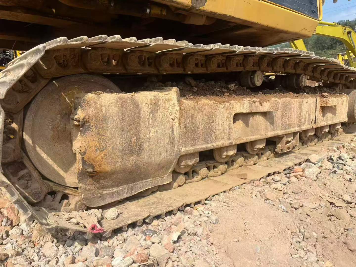 Used Caterpillar E200B Excavator 2016 Model / 3