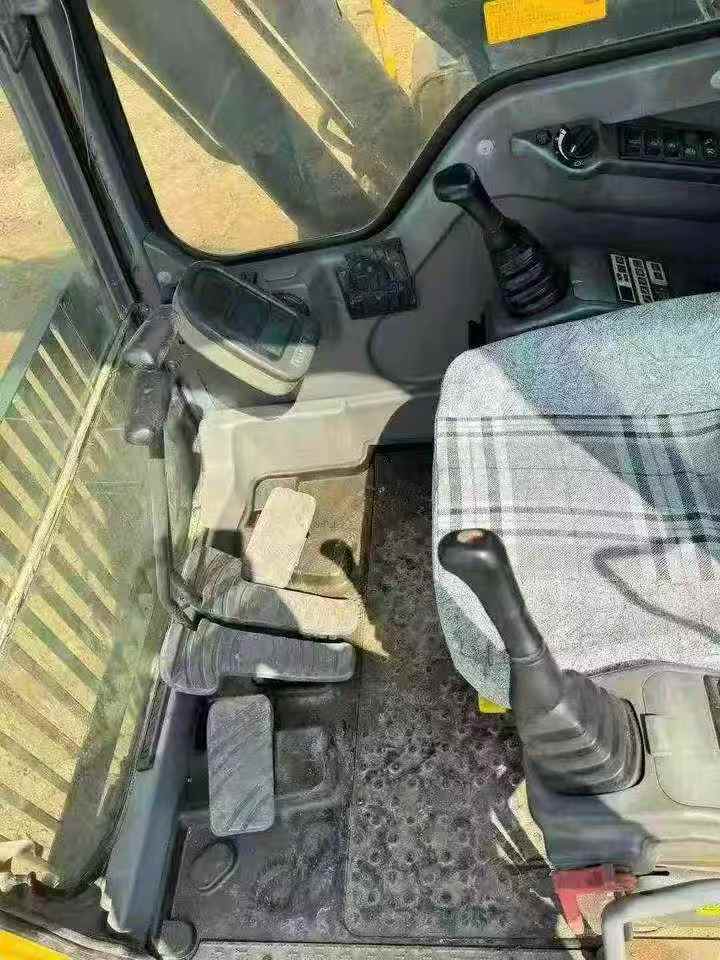 Used Volvo EC140 Excavator 2016 Model / 4