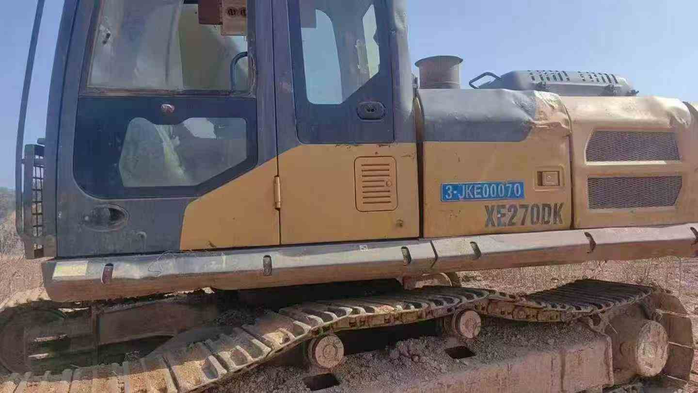 Used XCMG XE270DK Excavator 2019 Model / 5