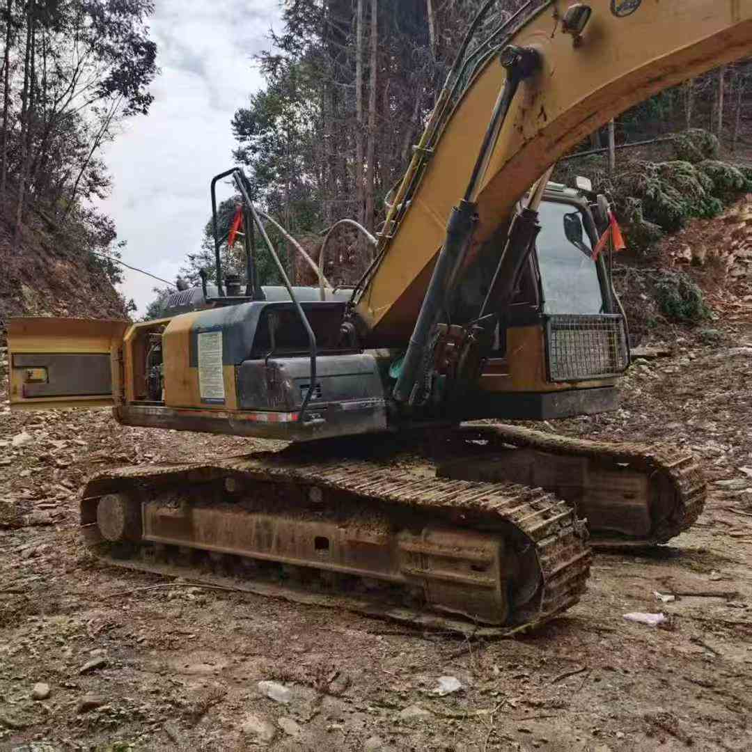 Used XCMG XE200 Excavator 2017 Model / 3