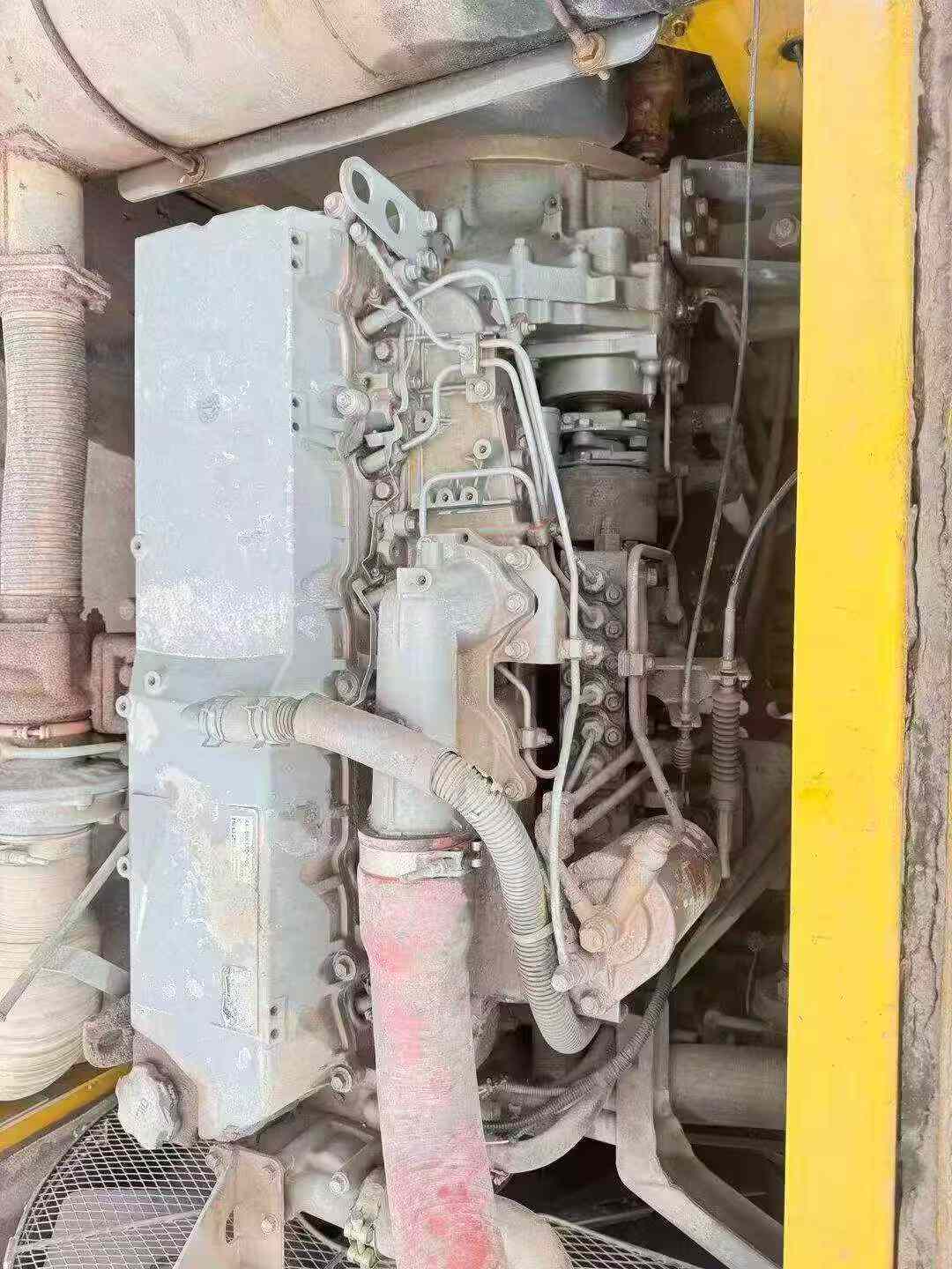 Used XCMG XE335C Excavator 2016 Model / 3