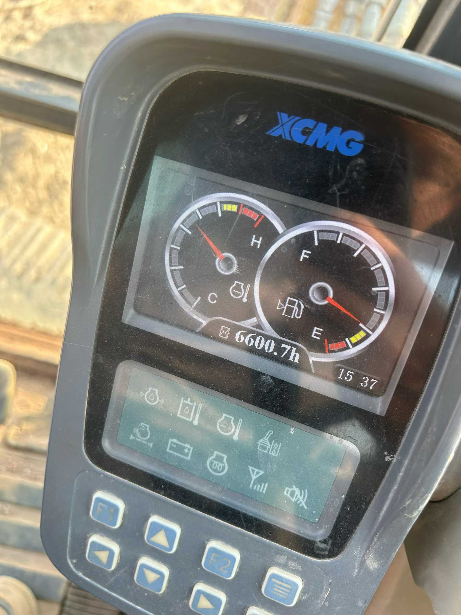 Used XCMG XE55D Excavator 2020 Model / 6