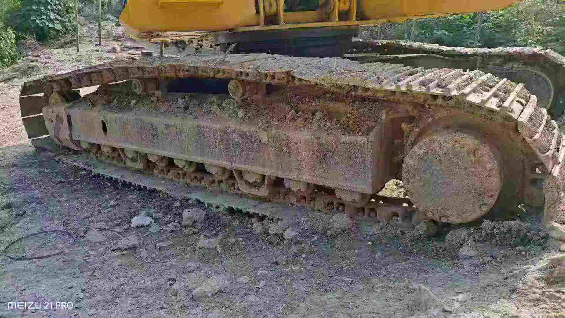 Used Komatsu PC210 Excavator 2011 Model / 3