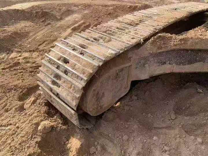 Used Hitachi ZX240-3 Excavator 2016 Model / 7