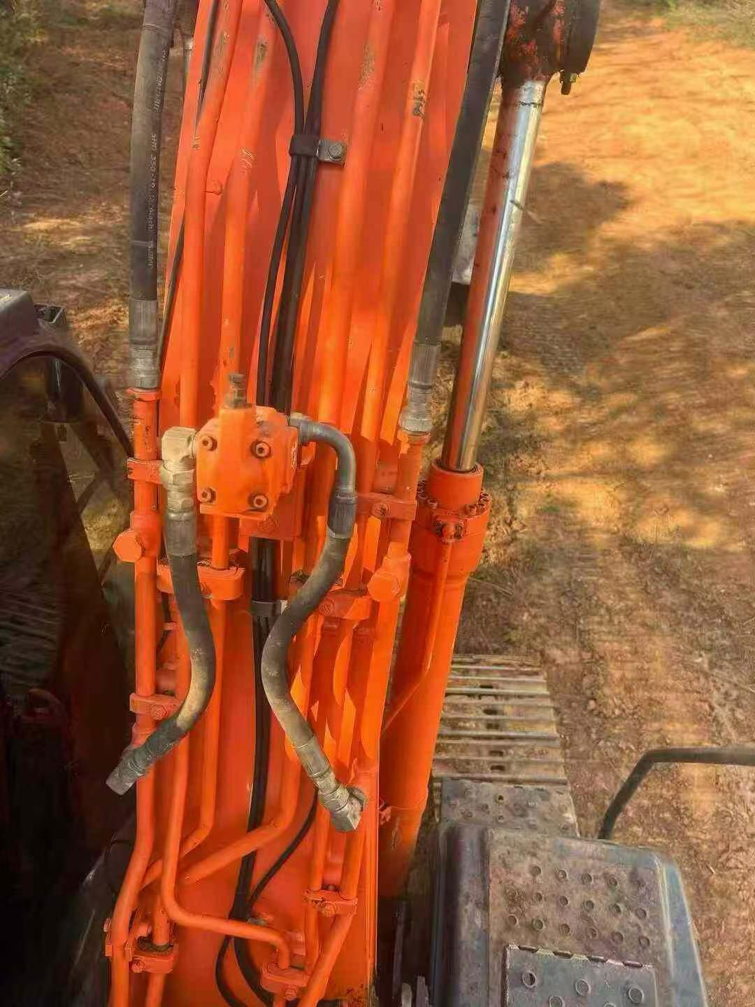 Used Hitachi EX130 Excavator 2019 Model / 6