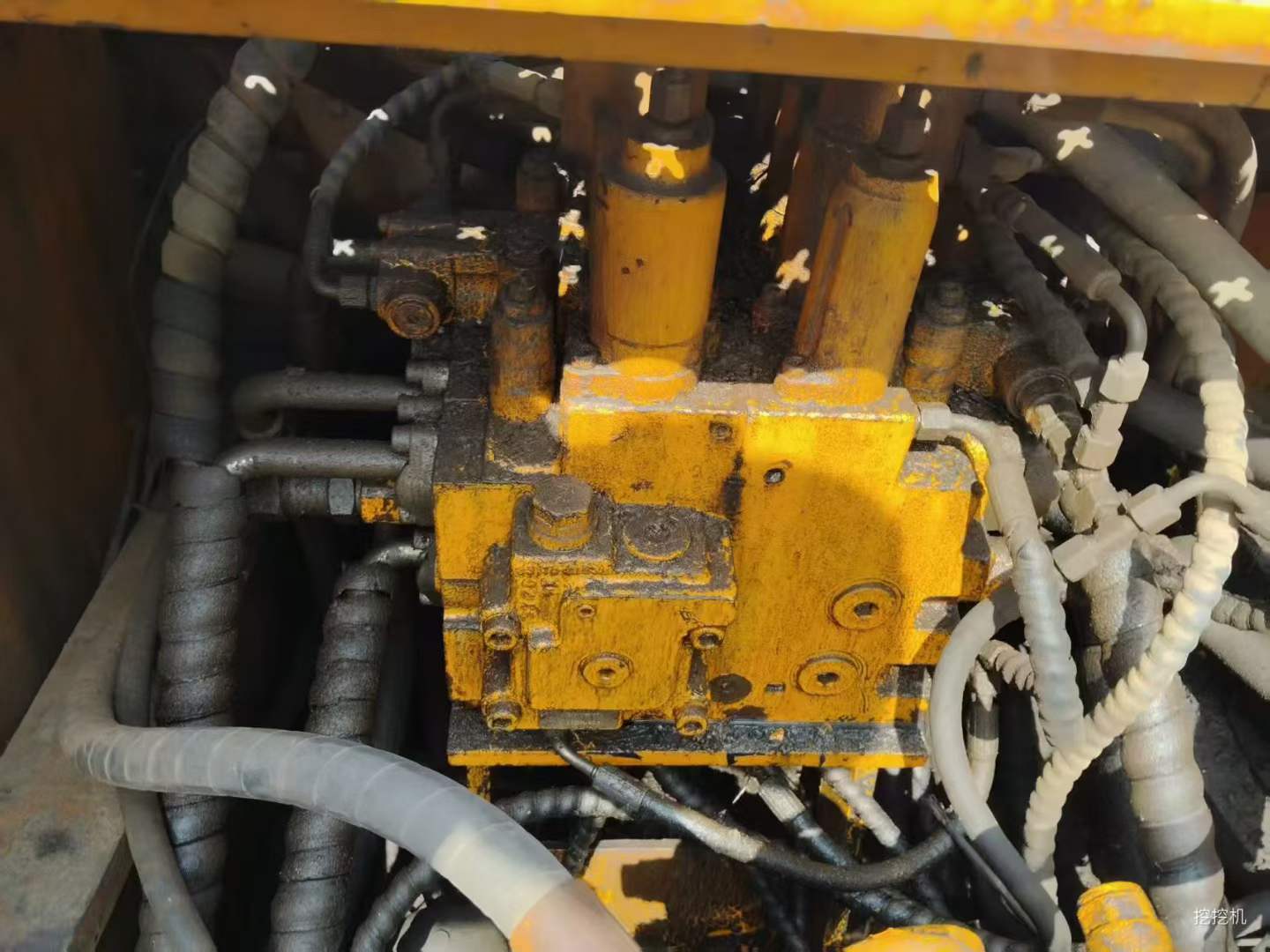 Used Sany SY215C-8 Excavator 2016 Model / 4