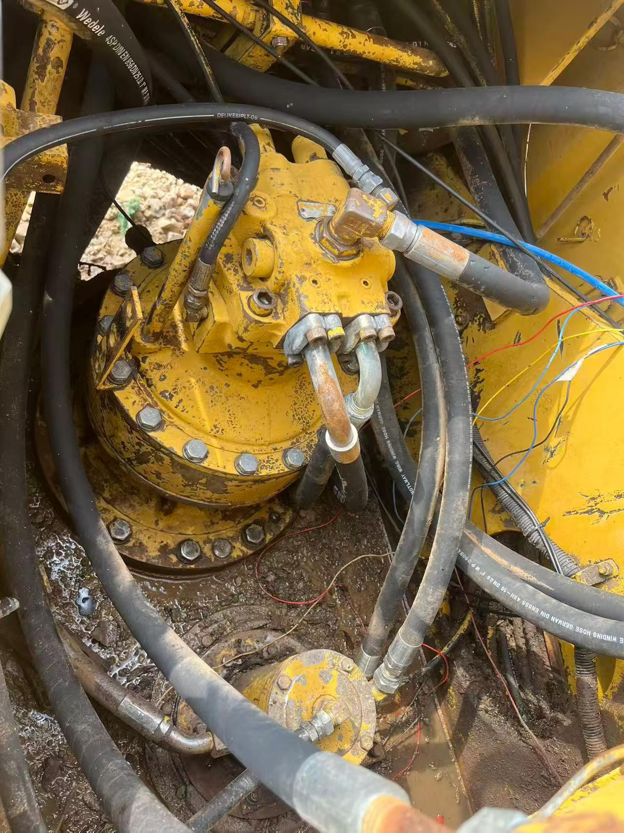 Used Caterpillar E200B Excavator 2016 Model / 7