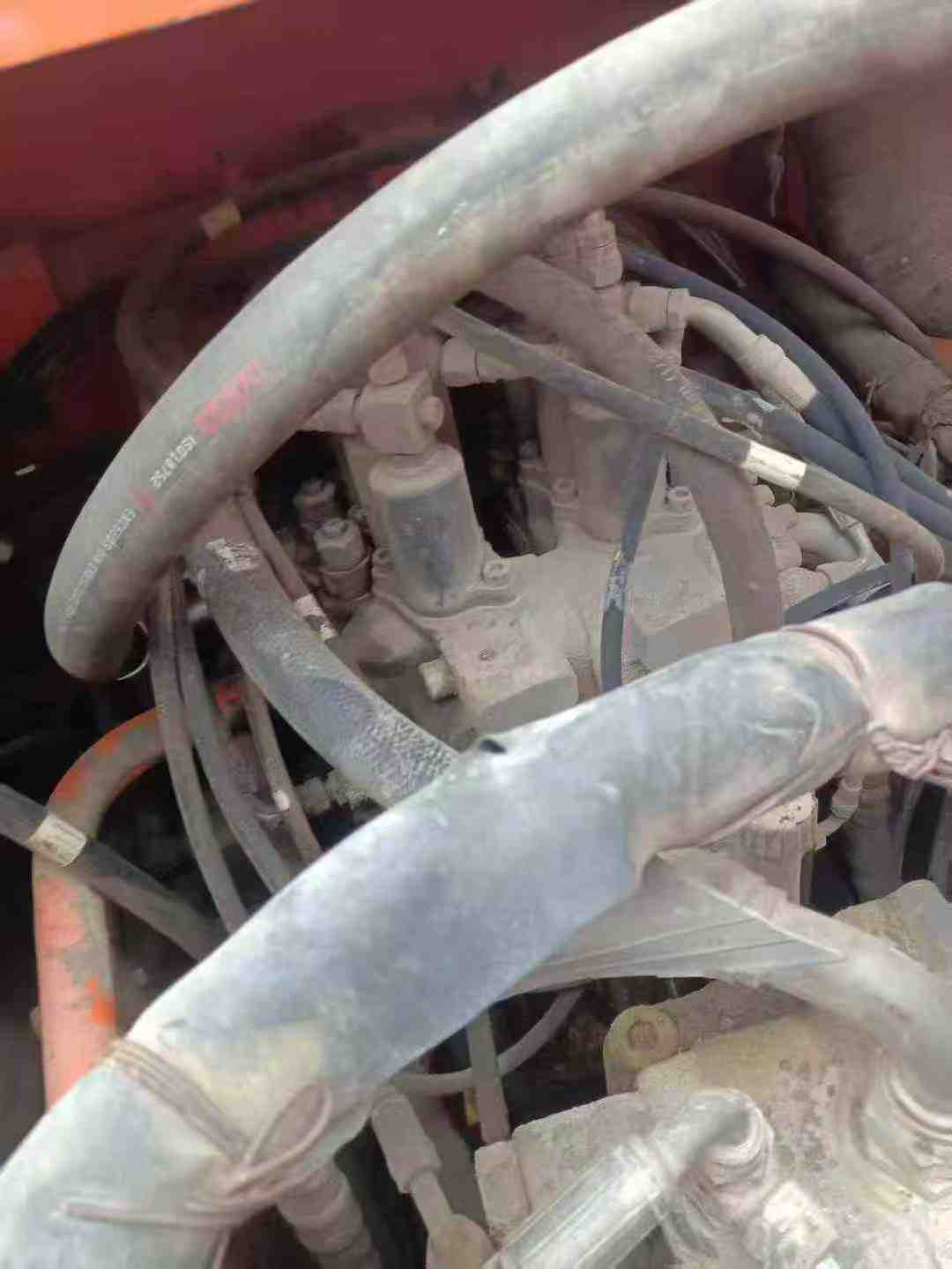 Used Doosan DH215-9 Excavator 2014 Model / 3