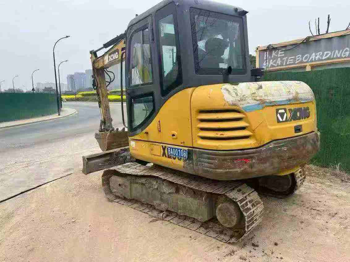 Used XCMG XE60 Excavator 2019 Model / 3