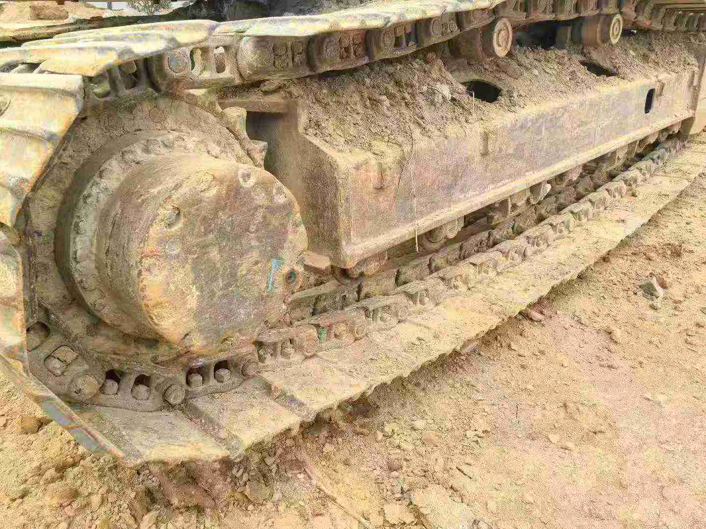 Used Hitachi ZX200-5G Excavator 2014 Model / 9