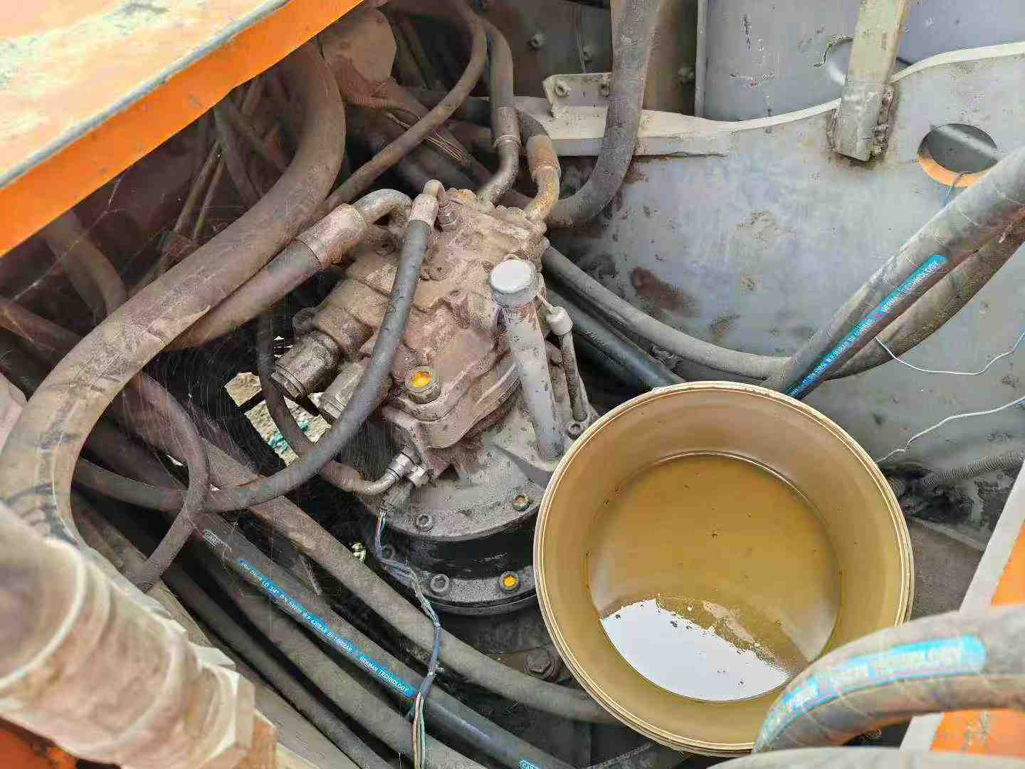 Used Hitachi ZX200-6 Excavator 2016 Model / 8