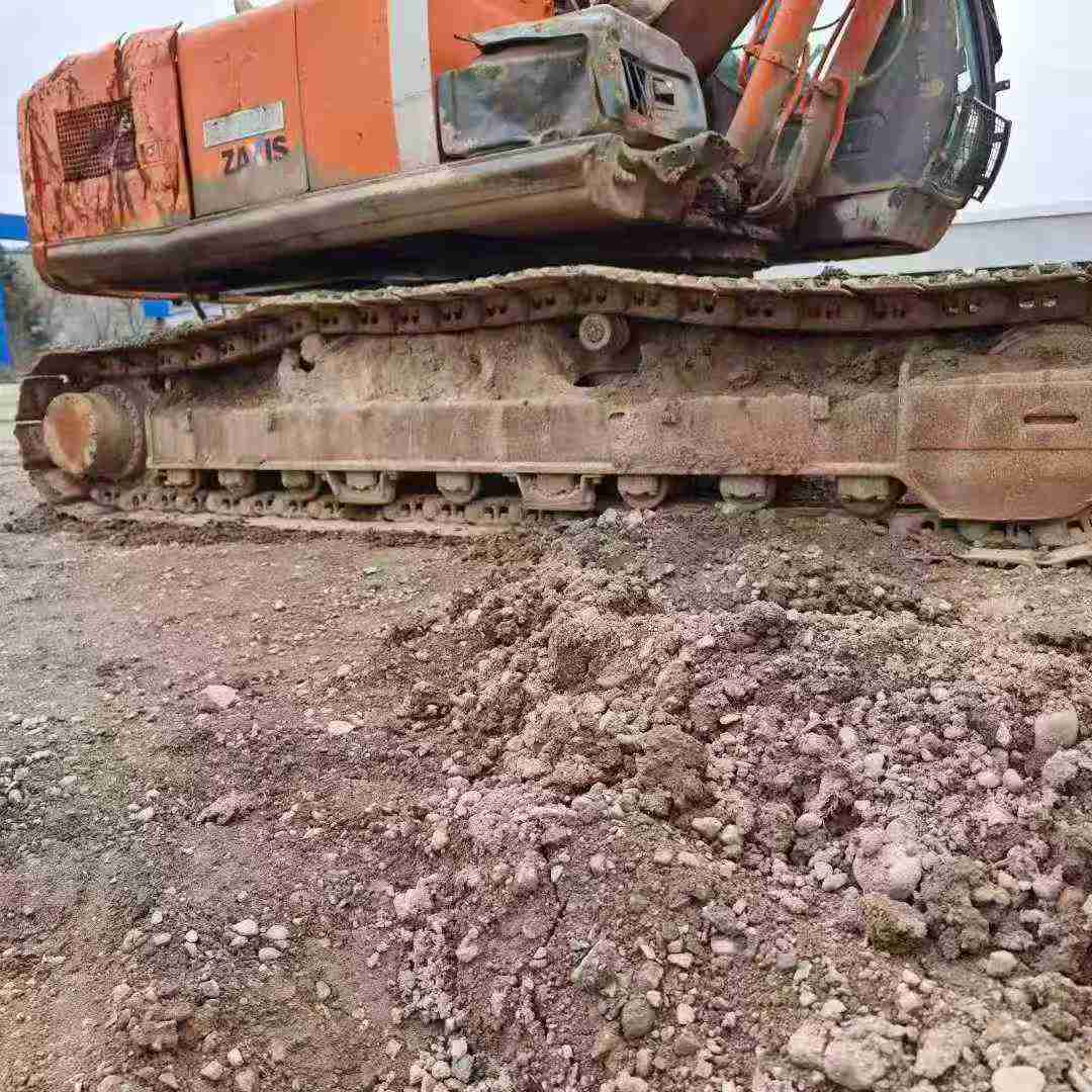 Used Hitachi ZX260LCH-3G Excavator 2015 Model / 3