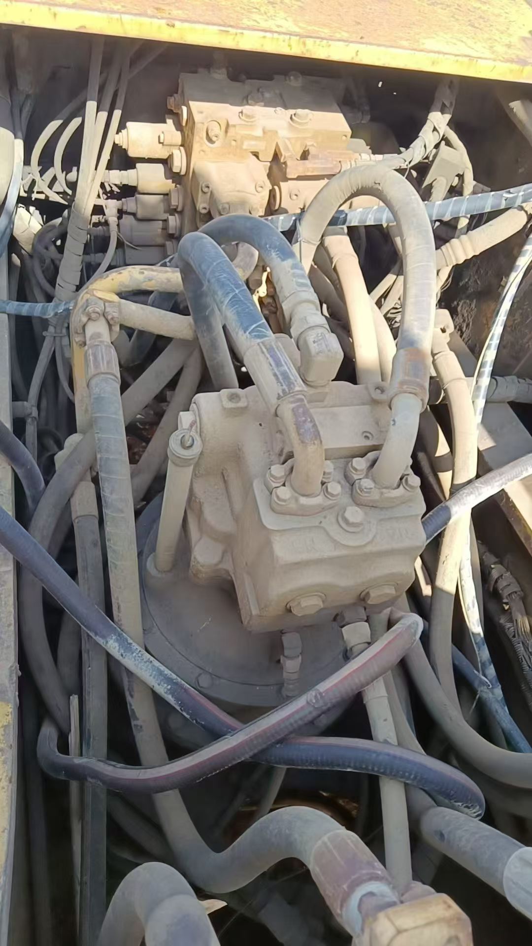 Used Komatsu PC360-7 Excavator 2016 Model / 9