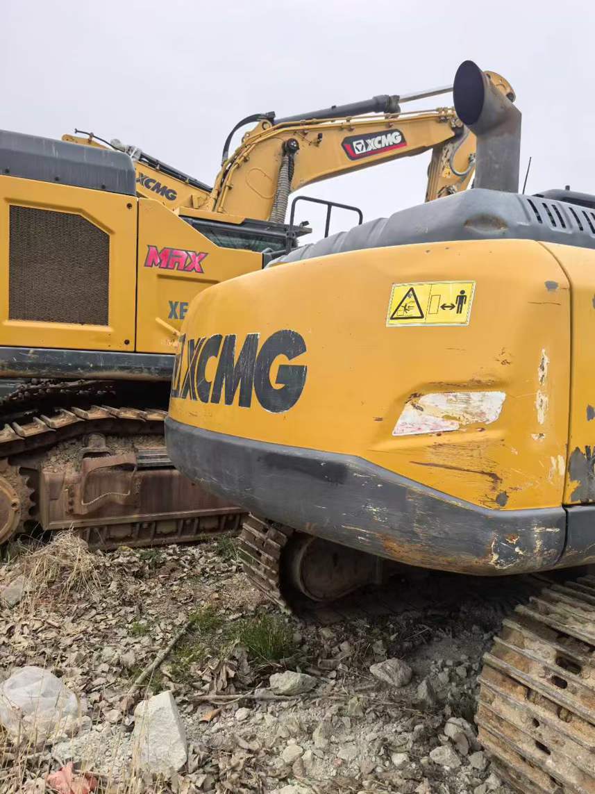 Used XCMG XE200 Excavator 2016 Model / 3