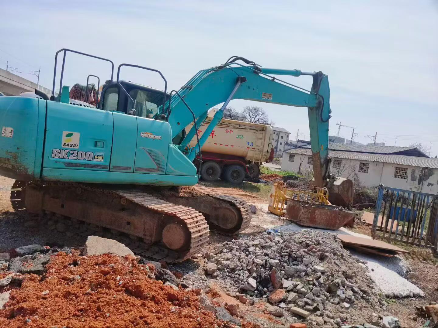 Used Kobelco SK200-2 Excavator 2016 Model / 4