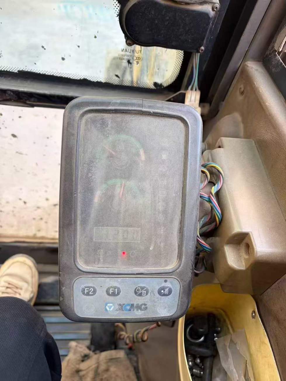 Used XCMG XE60D Excavator 2016 Model / 3