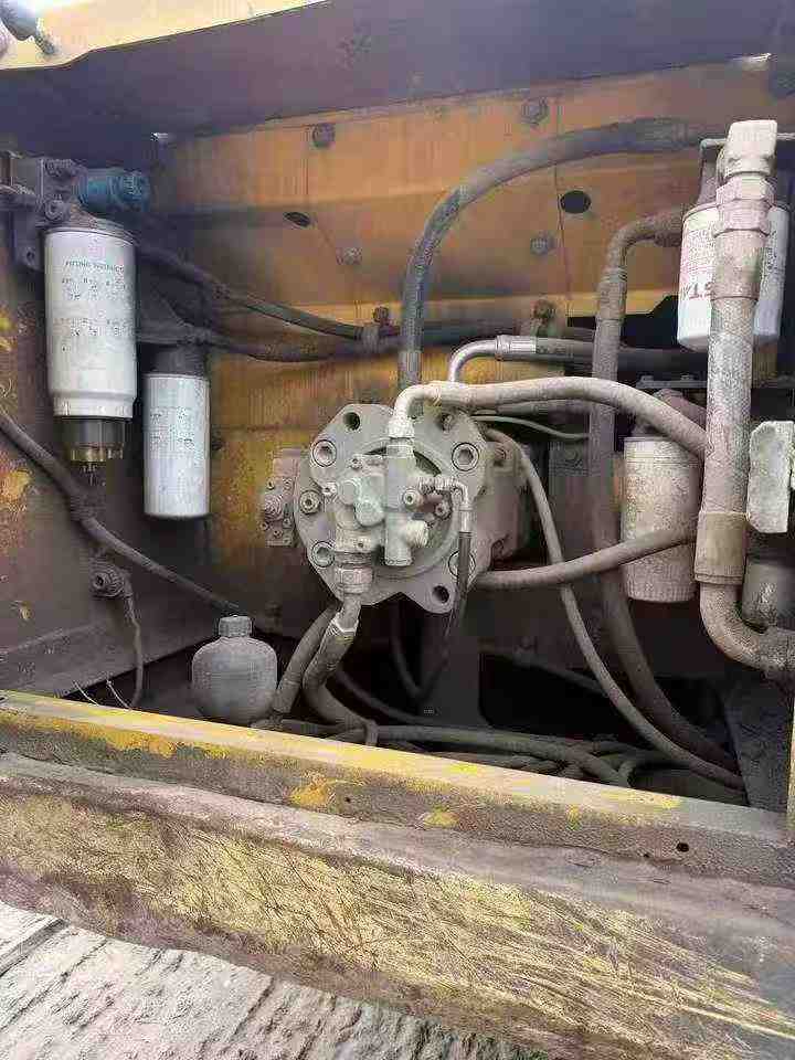 Used Volvo EC210B Excavator 2016 Model / 6