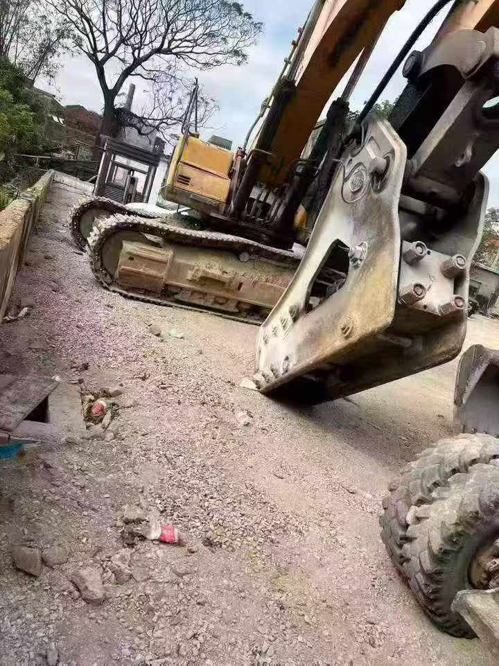 Used Sany SY465C Excavator 2016 Model / 8