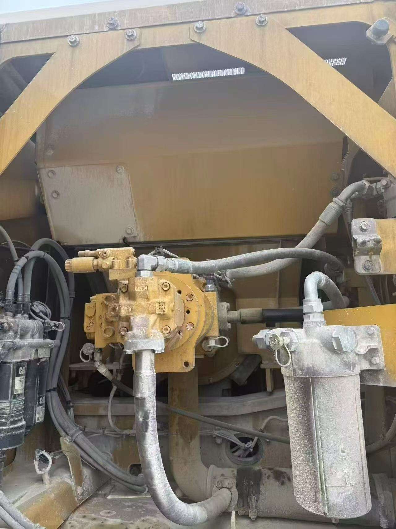 Used Caterpillar 350L Excavator 2021 Model / 5