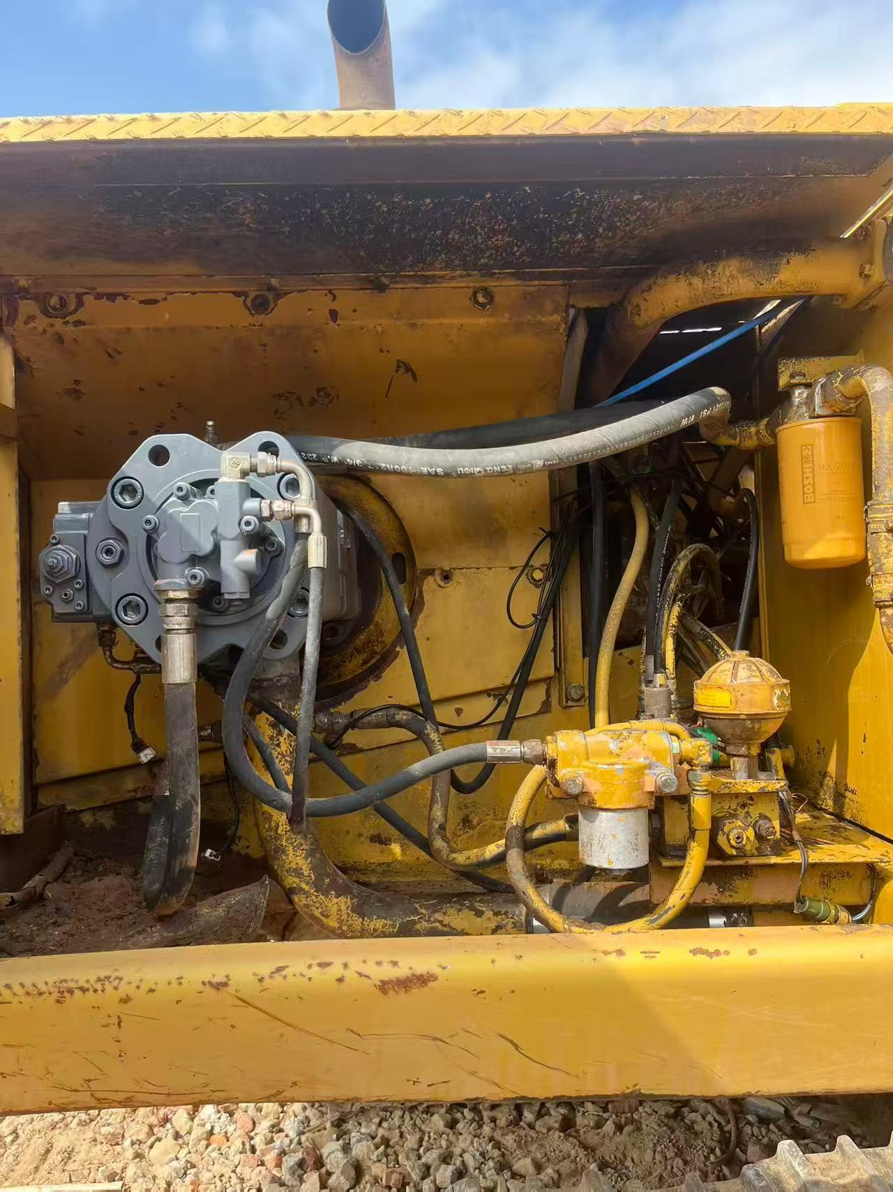 Used Caterpillar E200B Excavator 2016 Model / 8