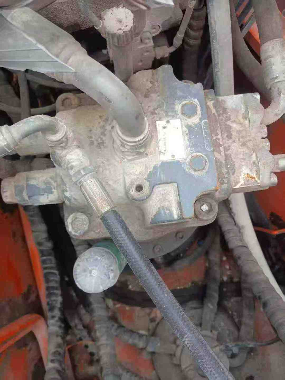 Used Doosan DH215-9 Excavator 2014 Model / 4