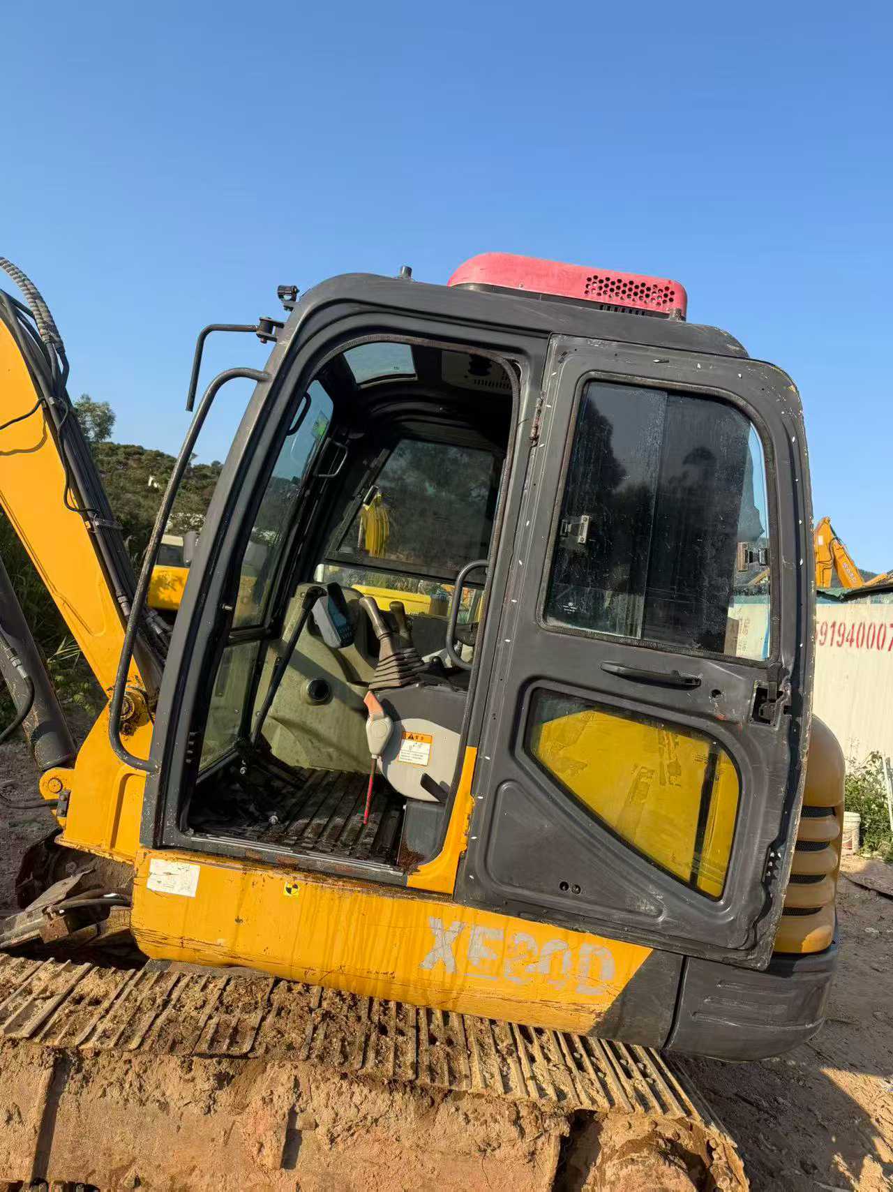 Used XCMG XE60 Excavator 2017 Model / 4