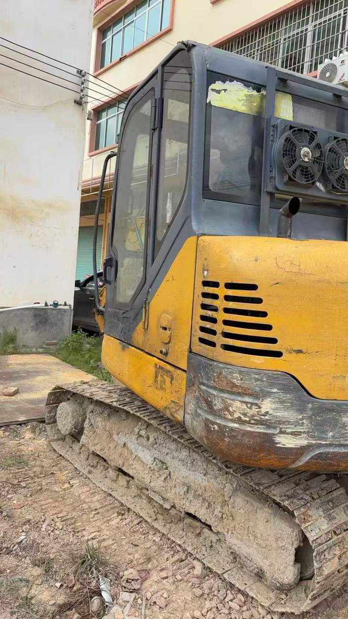 Used XCMG XE60D Excavator 2016 Model / 5