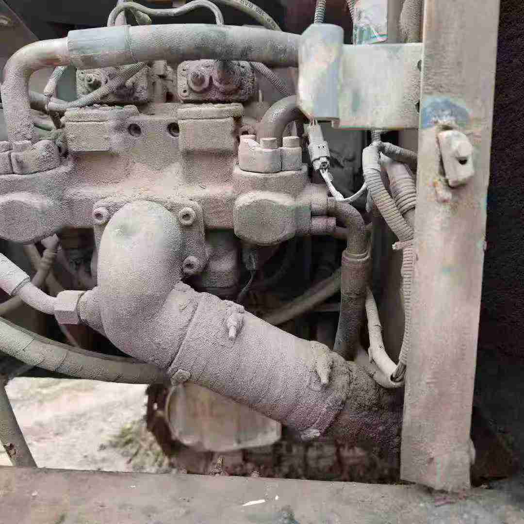 Used Hitachi ZX260LCH-3G Excavator 2015 Model / 6