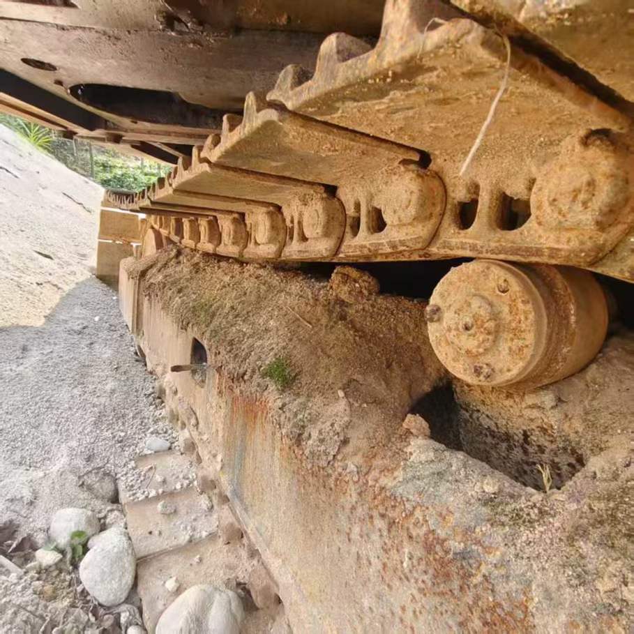 Used Hitachi EX120 Excavator 2016 Model / 9