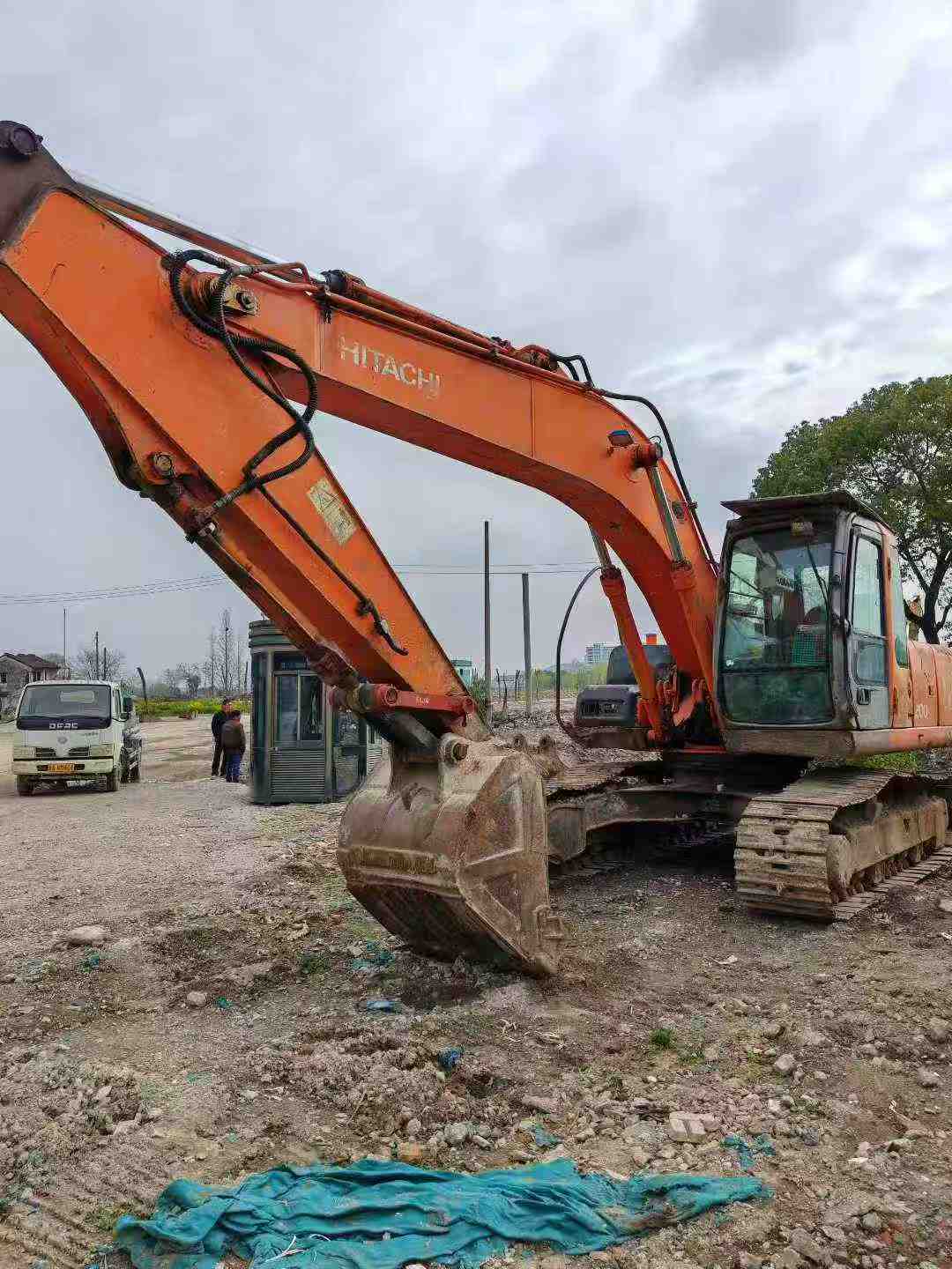 Used Hitachi ZX200-6 Excavator 2016 Model / 9