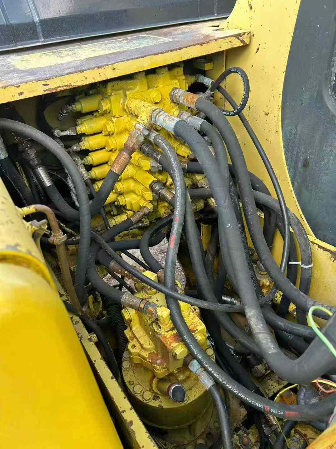 Used Komatsu PC100-6E Excavator 2016 Model / 5