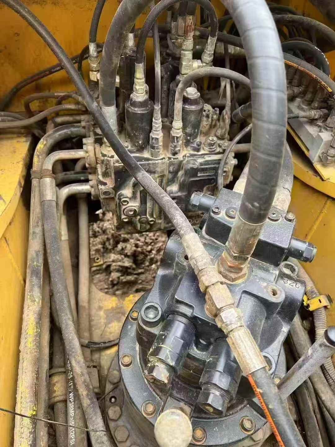 Used Kobelco SK200 Excavator 2016 Model / 5