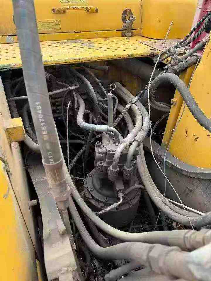 Used Volvo EC210B Excavator 2016 Model / 7