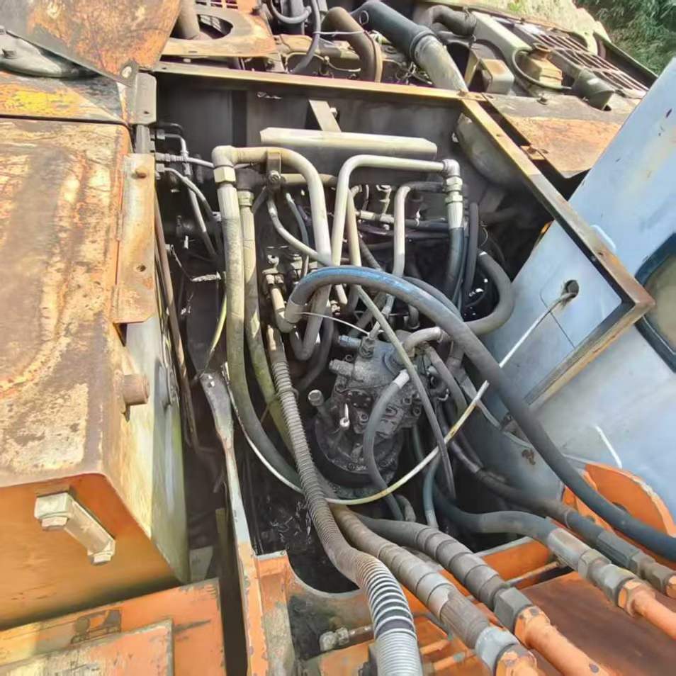 Used Hitachi EX120 Excavator 2016 Model / 7