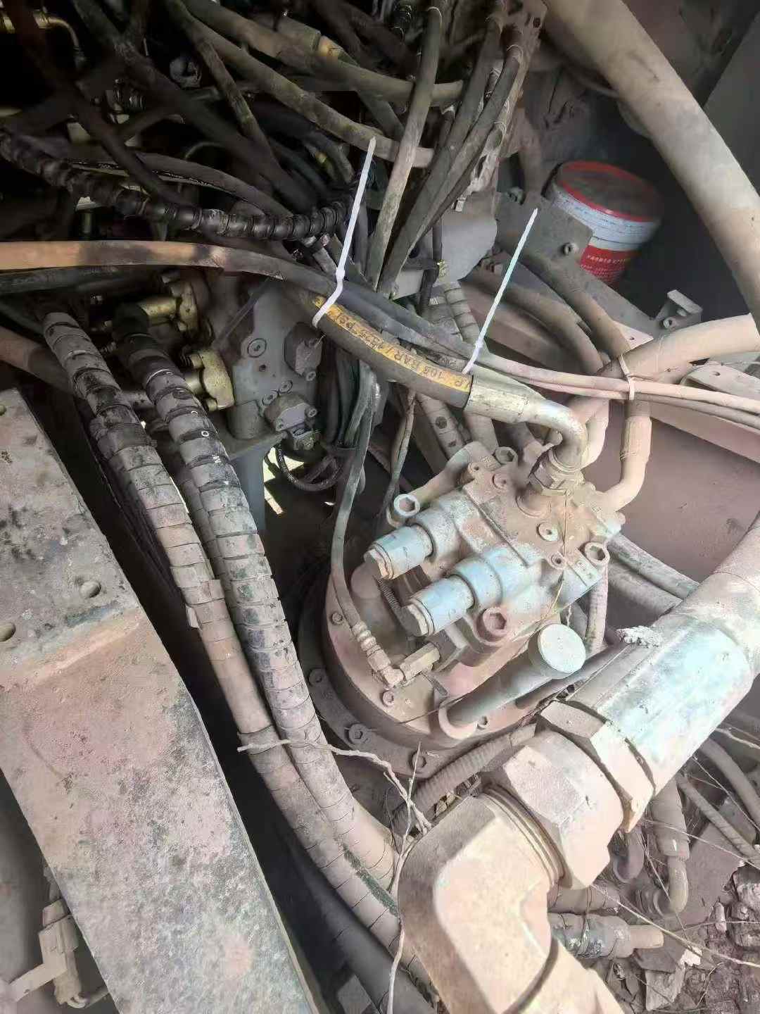 Used Hitachi ZX240 Excavator 2020 Model / 6