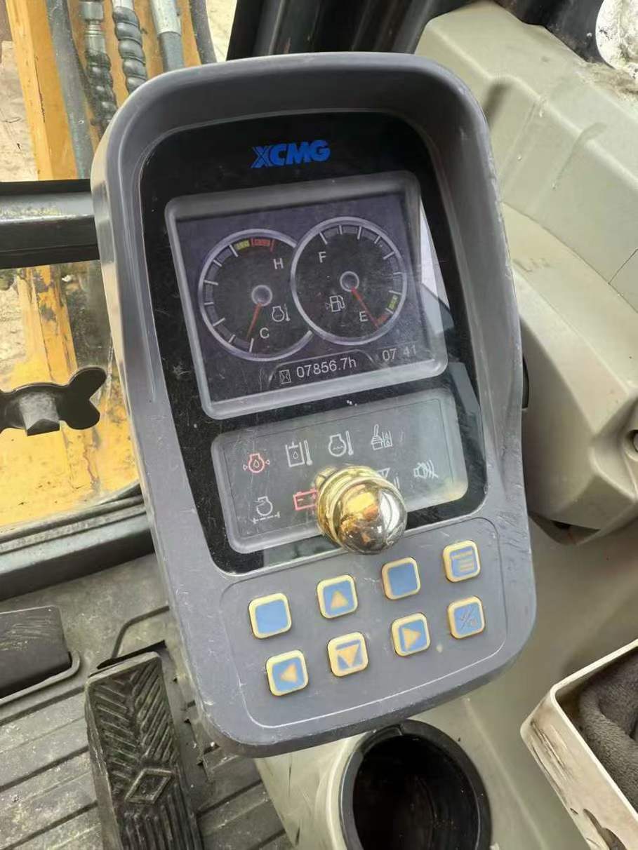 Used XCMG XE60D Excavator 2018 Model / 9