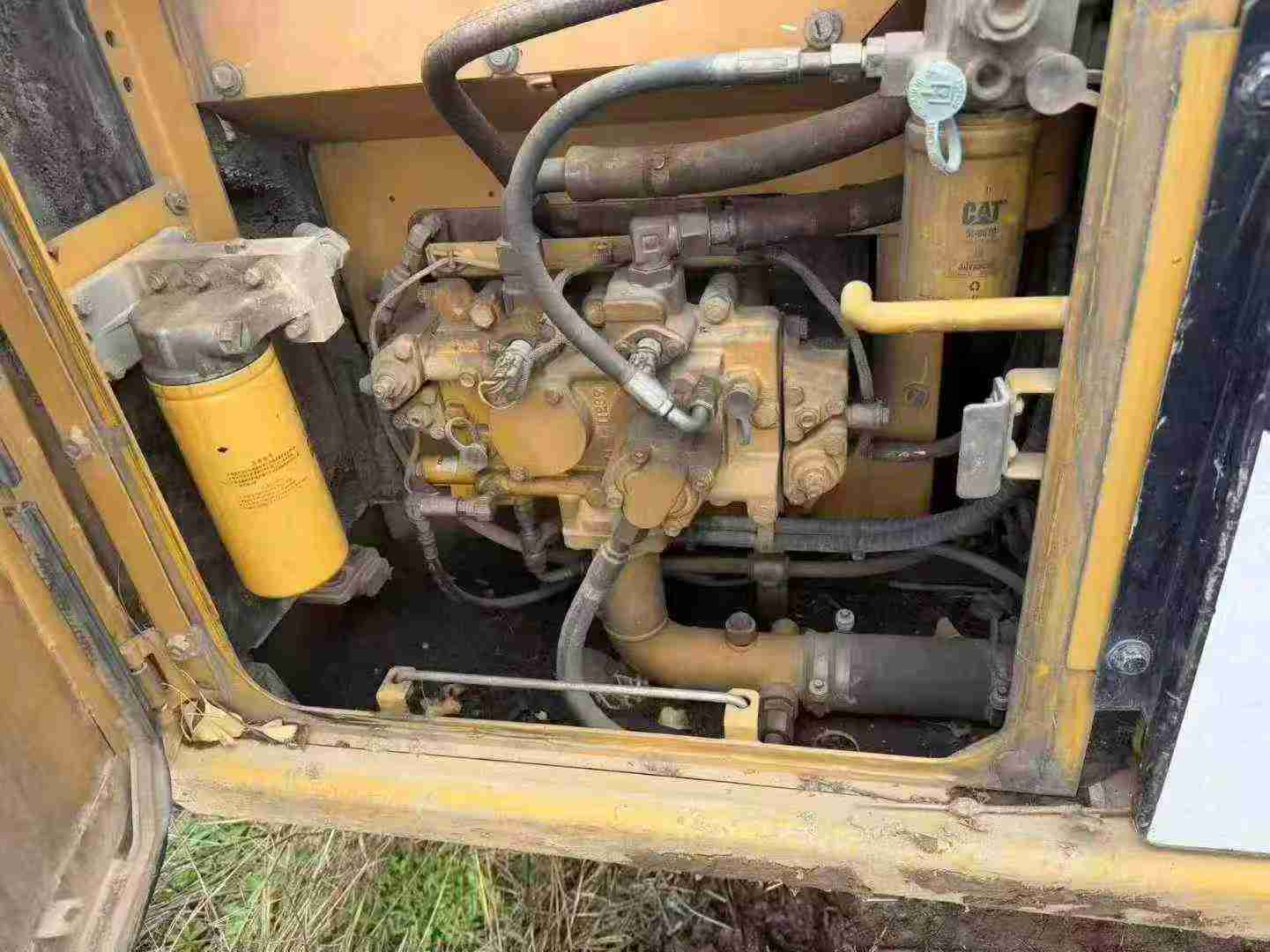 Used Caterpillar M318 Excavator 2016 Model / 3