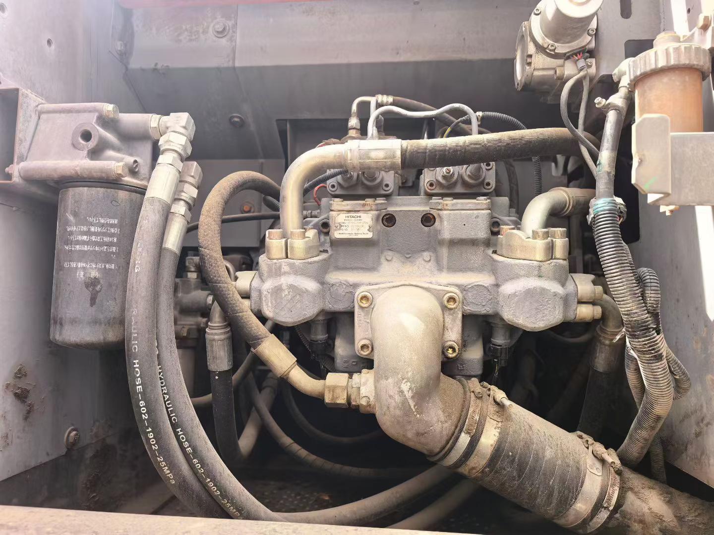 Used Hitachi EX250-5 Excavator 2016 Model / 7
