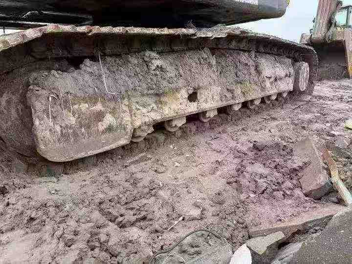 Used Volvo EC210B Excavator 2016 Model / 3