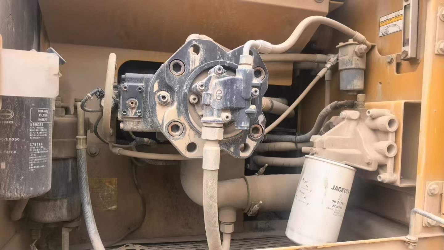 Used Sany SY200C Excavator 2020 Model / 4