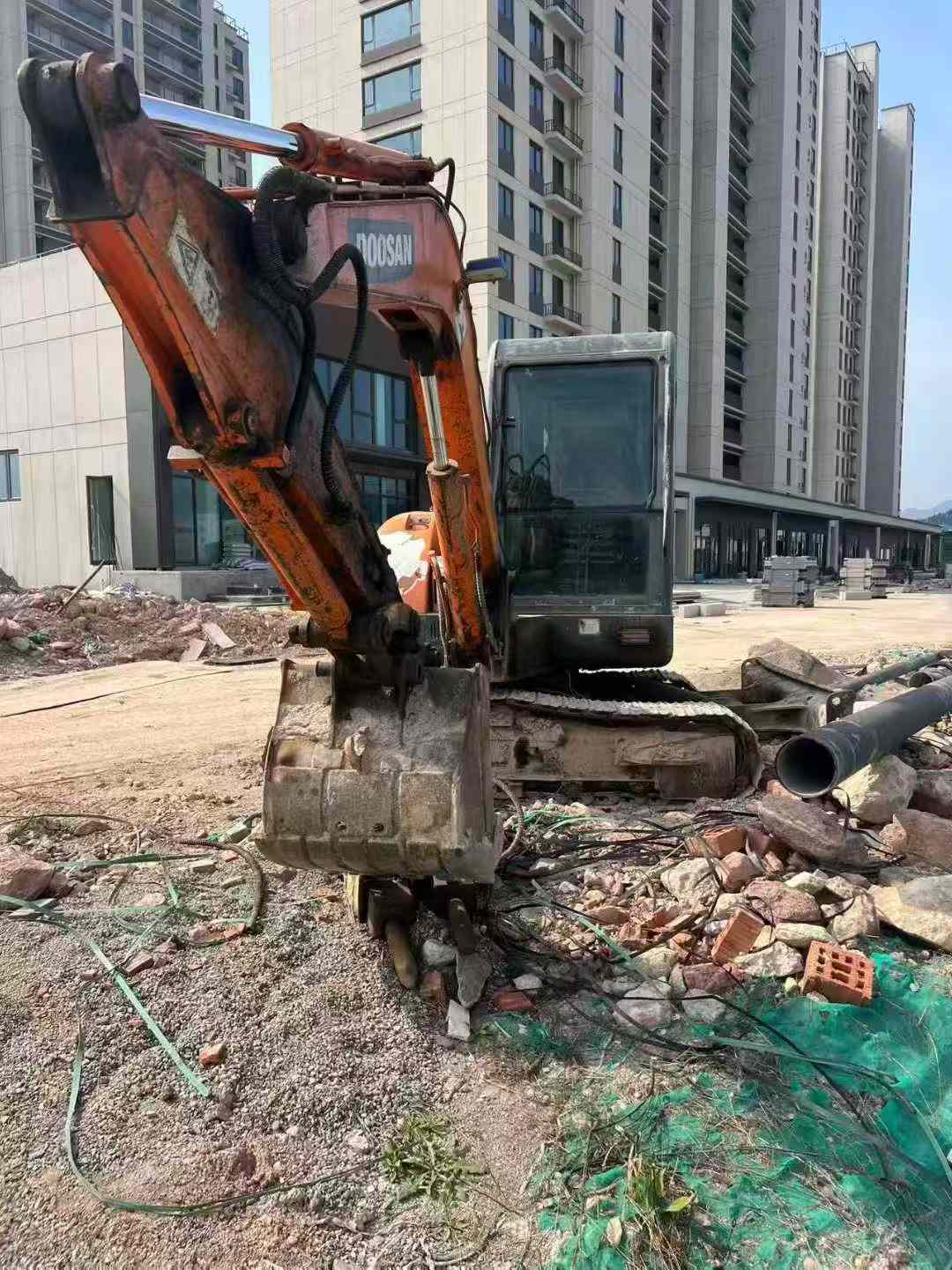 Used Doosan DH60-7 Excavator 2016 Model / 3