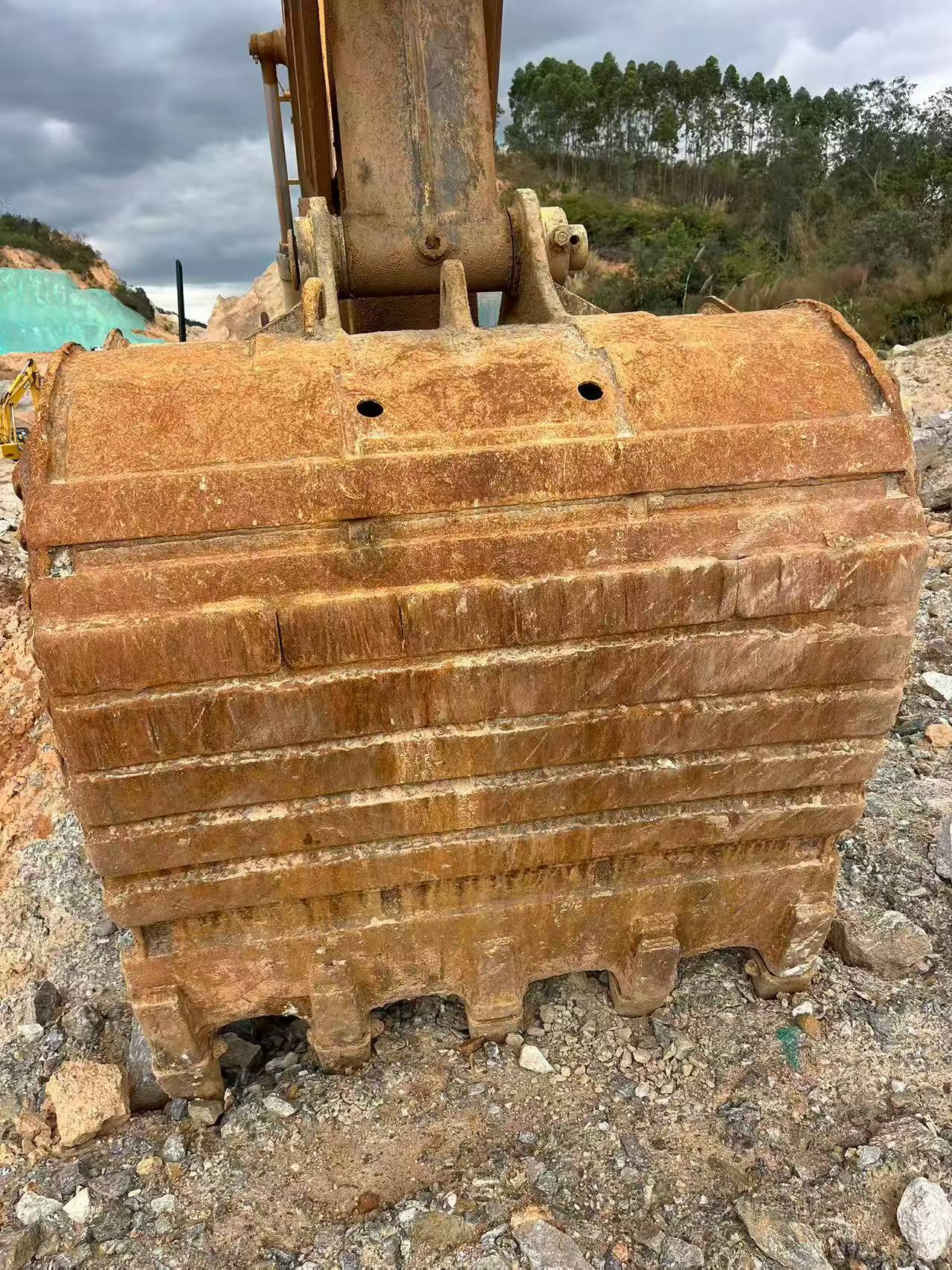 Used Sany SY365C Excavator 2016 Model / 4